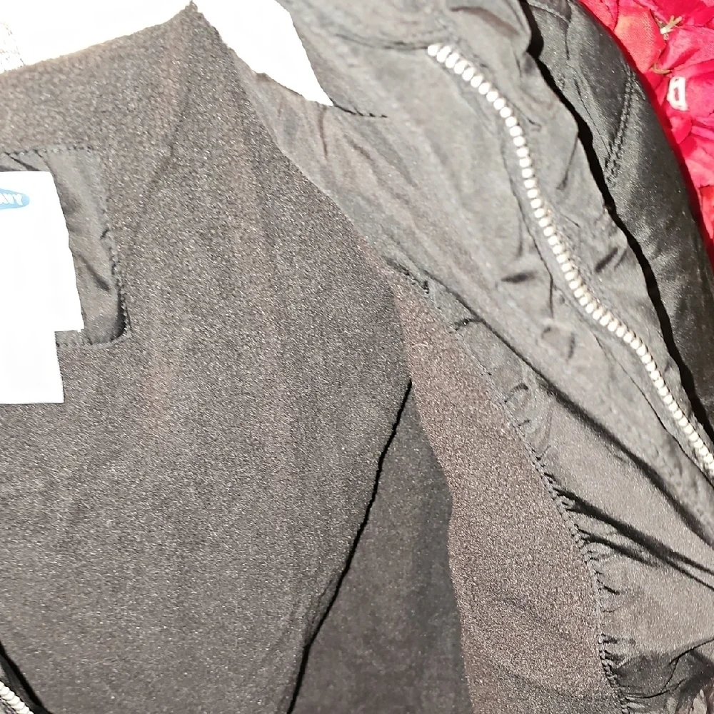 Old Navy Girls Black Quilted Fleece Lined Long Zipper Jacket Size (14)
